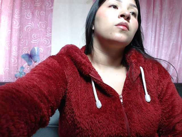 Live sex webcam photo for holly20a #287995264