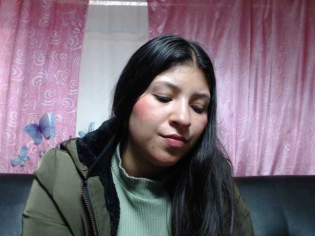 Live sex webcam photo for holly20a #287995267