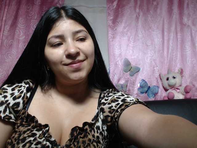 Live sex webcam photo for holly20a #287995292