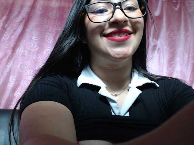 Live sex webcam photo for holly20a #287995300