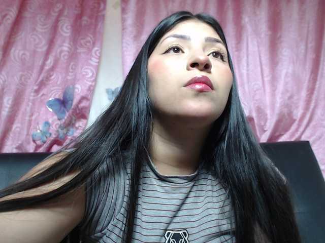 Live sex webcam photo for holly20a #287995314