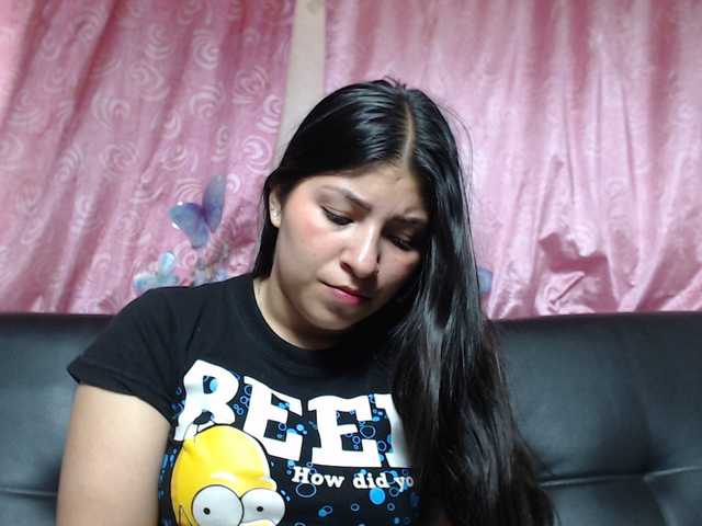 Live sex webcam photo for holly20a #287995315