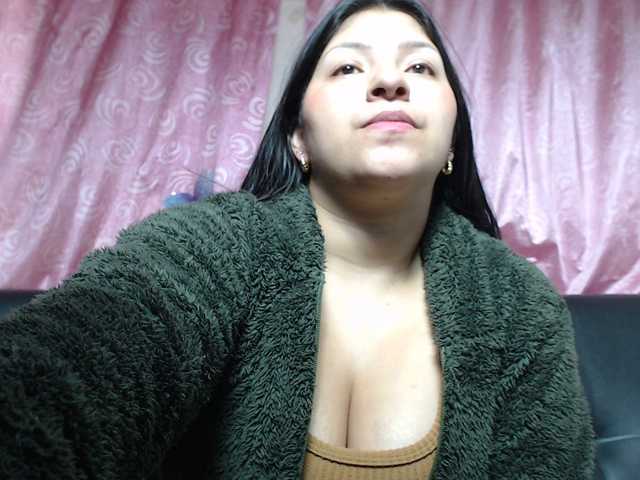 Live sex webcam photo for holly20a #287995317