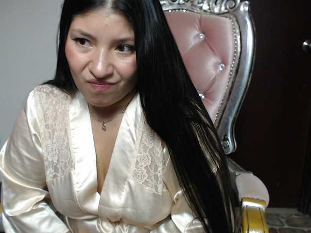 Live sex webcam photo for holly20a #287995337