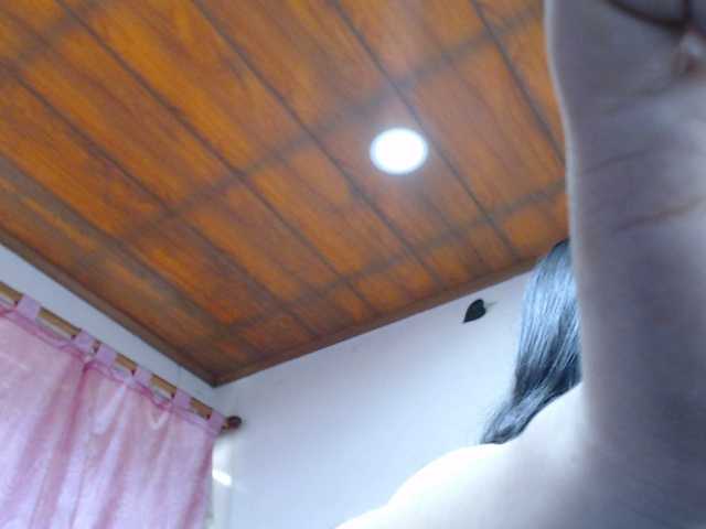 Live sex webcam photo for holly20a #287995339