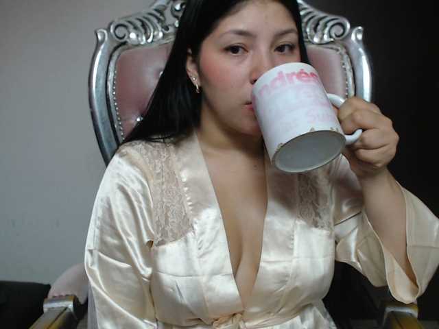 Live sex webcam photo for holly20a #287995343