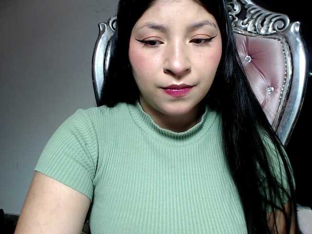 Live sex webcam photo for holly20a #289506368