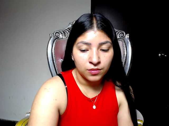 Live sex webcam photo for holly20a #290386436