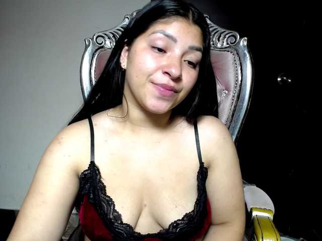 Live sex webcam photo for holly20a #290393276