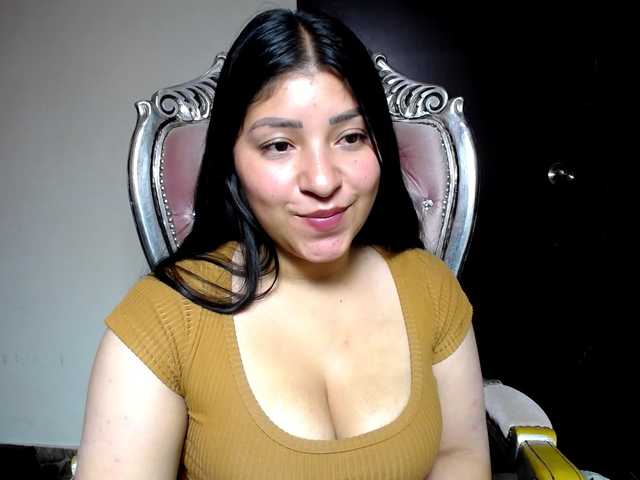 Live sex webcam photo for holly20a #290574430