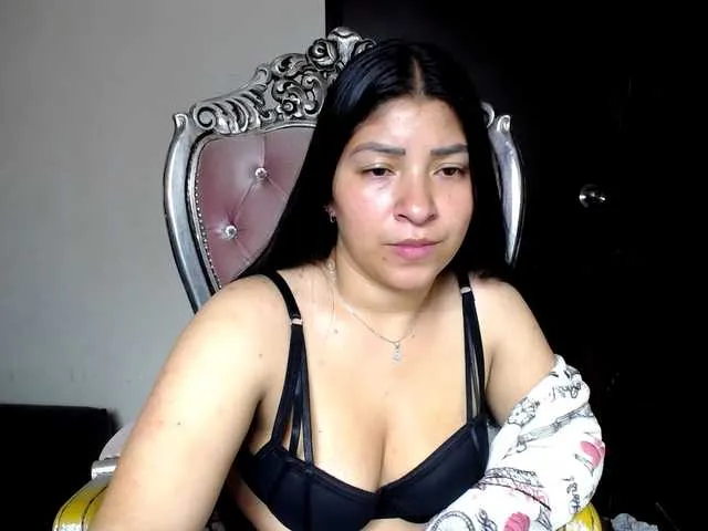 Live sex webcam photo for holly20a #291104392