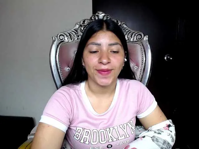 Live sex webcam photo for holly20a #291137862