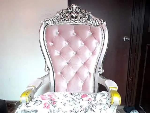 Live sex webcam photo for holly20a #291379032