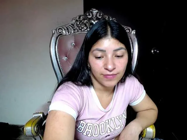 Live sex webcam photo for holly20a #291474723