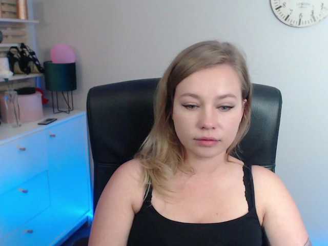 Live sex webcam photo for hollyBB #278267131