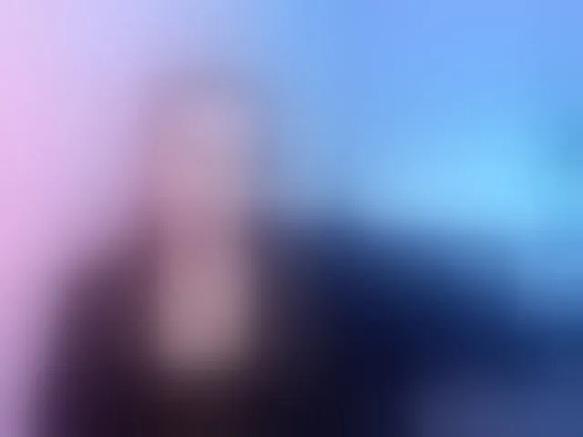 Live sex webcam photo for hollyBB #293601878