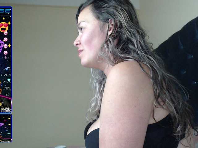 Live sex webcam photo for hollycum #274345025