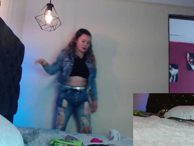 Live sex webcam photo for hollycum #274554574