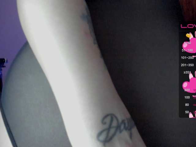 Live sex webcam photo for hollycum #275706049