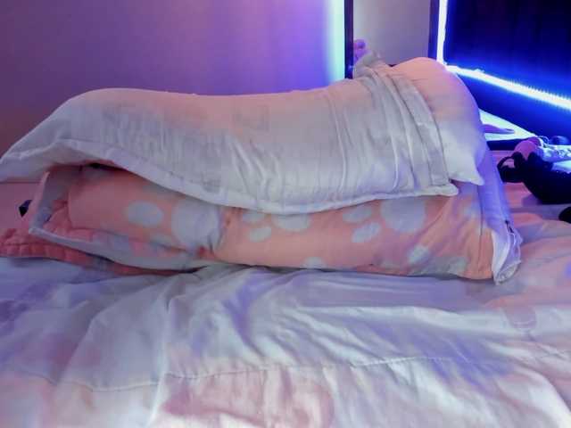 Live sex webcam photo for hollycum #275967468