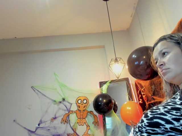 Live sex webcam photo for hollycum #276481246