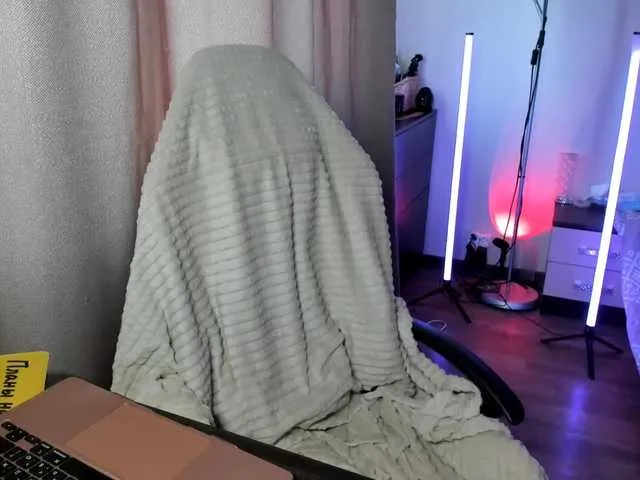 Live sex webcam photo for hollyharlot #290676022