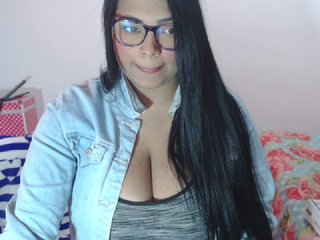 Live sex webcam photo for honeyhot1612 #184996208