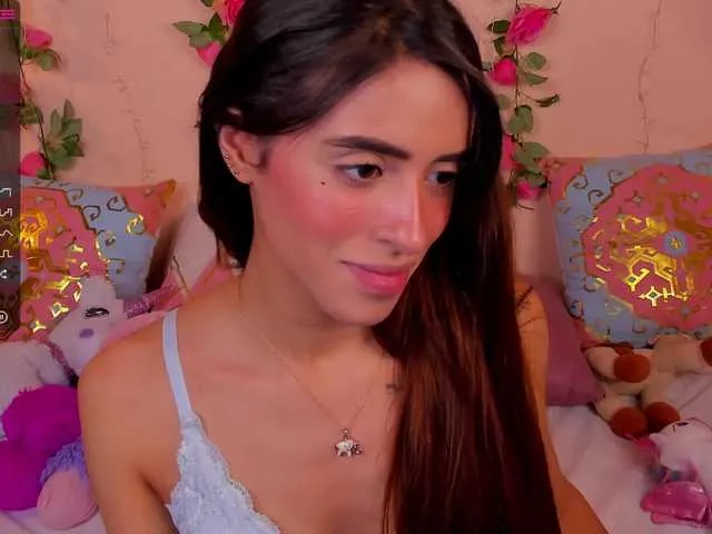 Live sex webcam photo for honeyykush #272920965