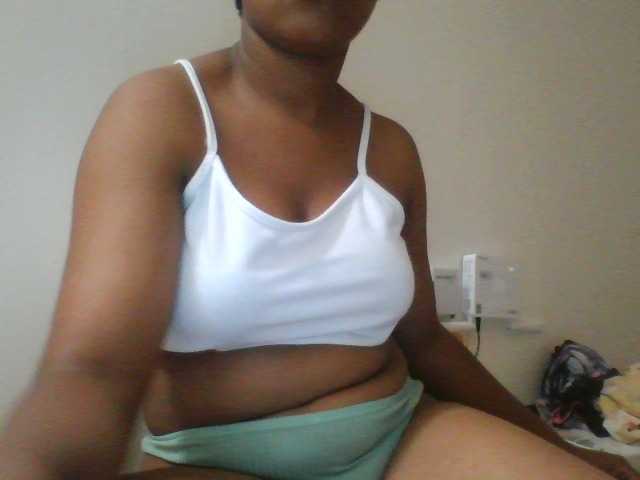 Live sex webcam photo for honycute #291303480