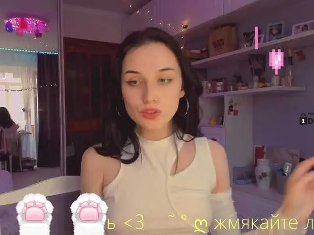 Live sex webcam photo for hor-neyJ0zy #273351227