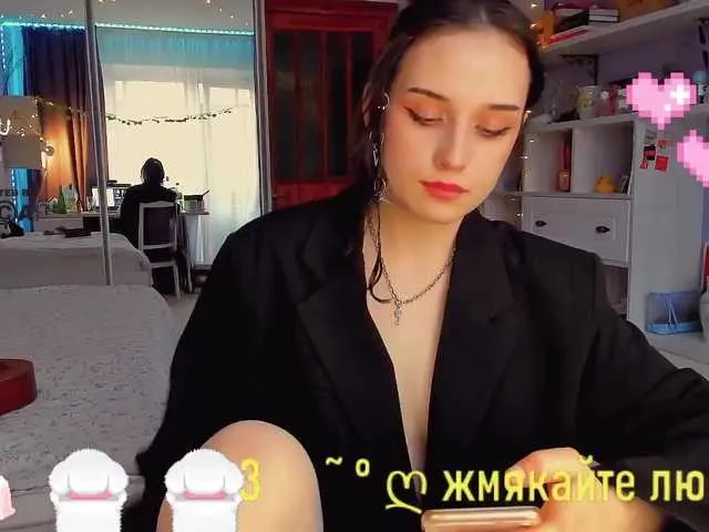 Live sex webcam photo for hor-neyJ0zy #273400412