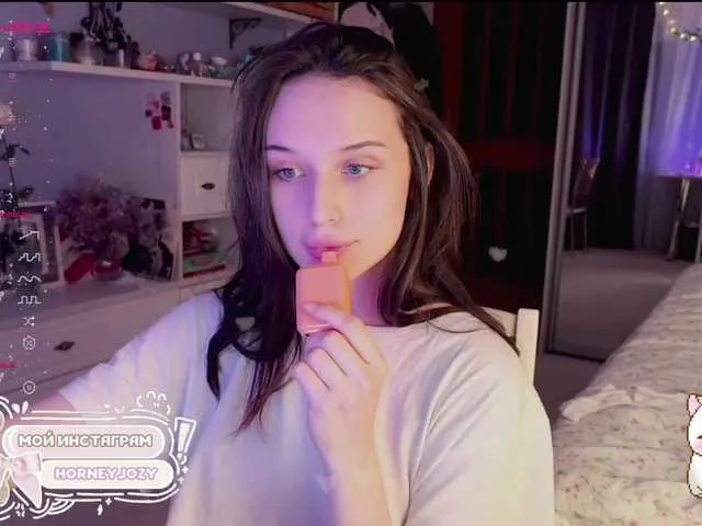 Live sex webcam photo for hor-neyJ0zy #275671799