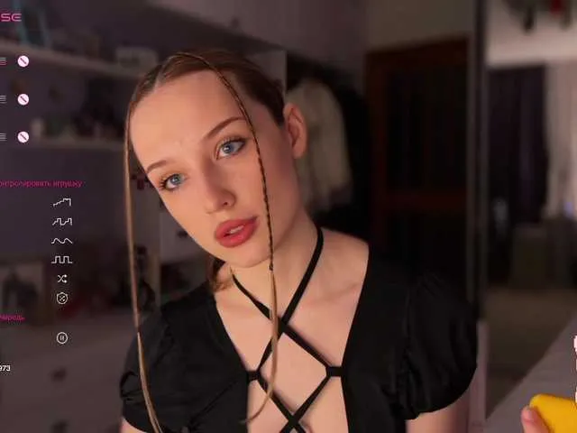 Live sex webcam photo for hor-neyJ0zy #276214080