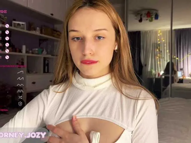 Live sex webcam photo for hor-neyJ0zy #276336997