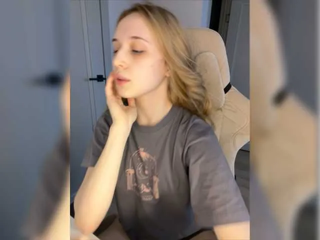 Live sex webcam photo for hor-neyJ0zy #277569790