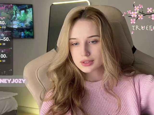 Live sex webcam photo for hor-neyJ0zy #277578273