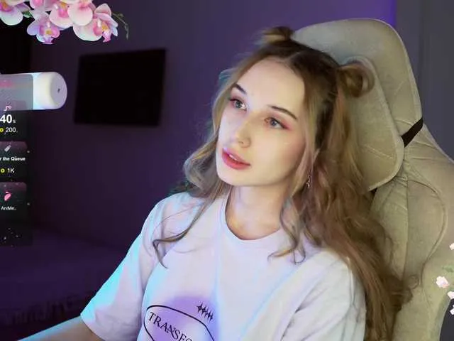 Live sex webcam photo for hor-neyJ0zy #277788078