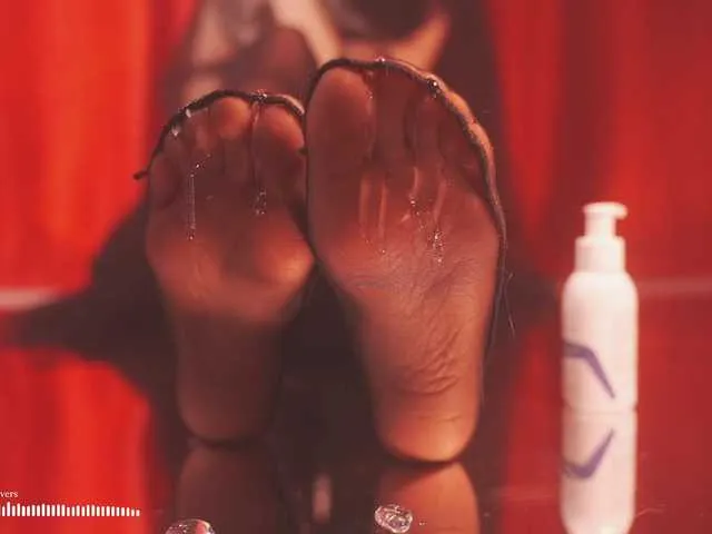 Live sex webcam photo for hor-neyJ0zy #292285706