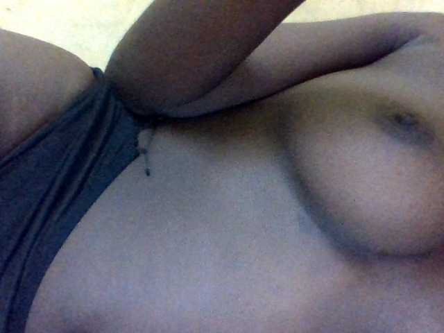 Live sex webcam photo for horny-soul247 #276895909