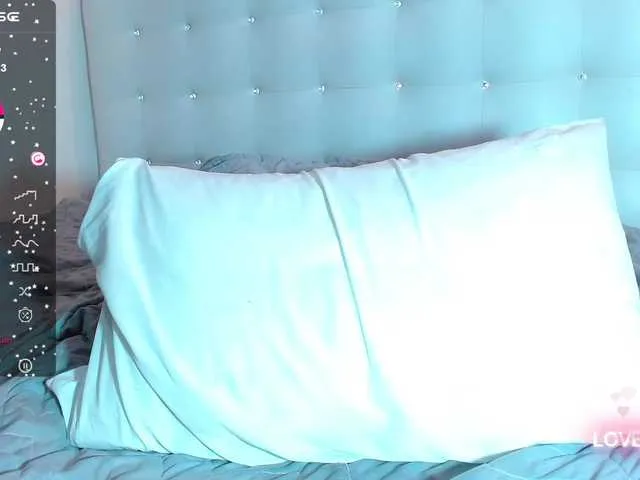 Live sex webcam photo for hornyhousekeeper #277382984