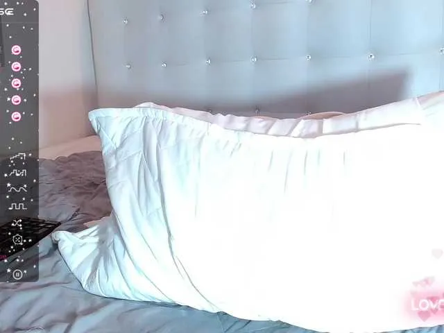Live sex webcam photo for hornyhousekeeper #277402464