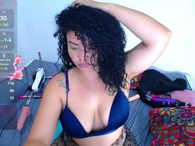 Live sex webcam photo for hornyy-cougar #290405901