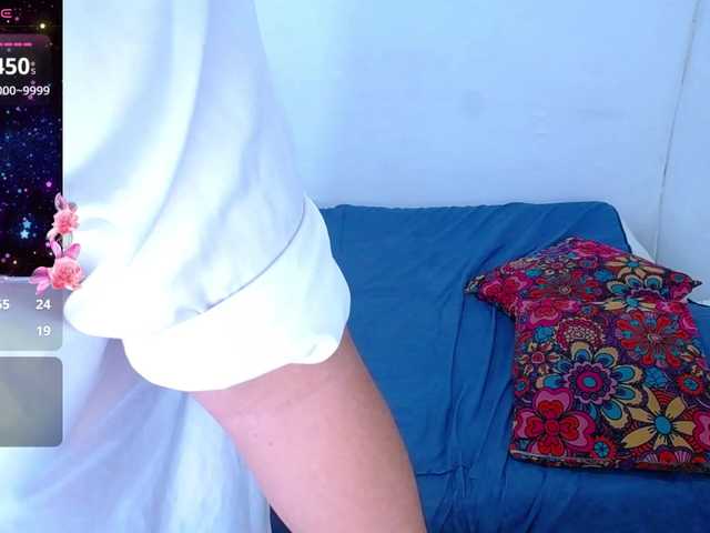 Live sex webcam photo for hornyy-cougar #290540447