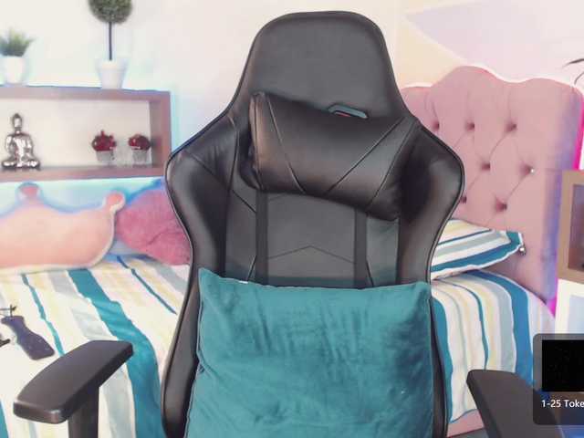 Live sex webcam photo for hot-addiction #271690478