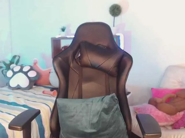 Live sex webcam photo for hot-addiction #272838315