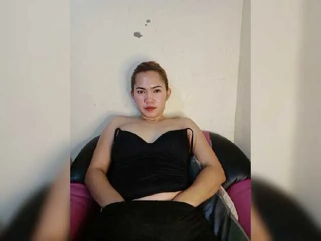 Live sex webcam photo for hot-attitude #272260316