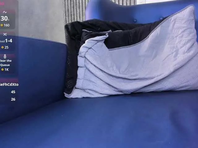 Live sex webcam photo for hot-boy4 #291319990