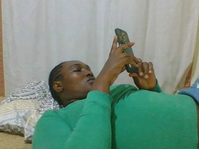 Live sex webcam photo for hot-masha #291095446