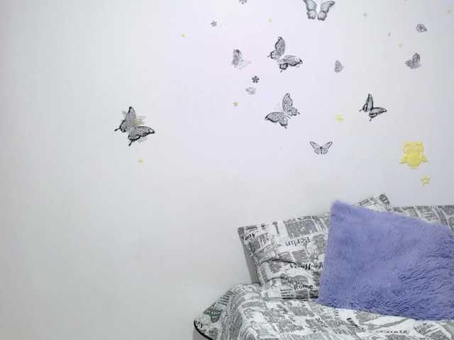 Live sex webcam photo for hot-scarlett #273597034