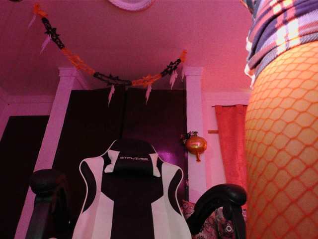 Live sex webcam photo for hot-sexy-bunny #276572670